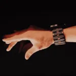 Pulseira Neural da Meta: Controlando Dispositivos com a Mente