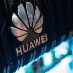 Huawei Lança Infraestrutura IA Contra Restrições: Competição Global em Ascensão